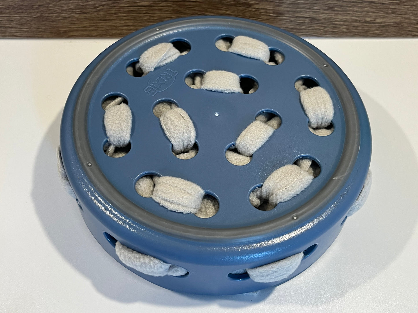 Hide n Sniff Bowls