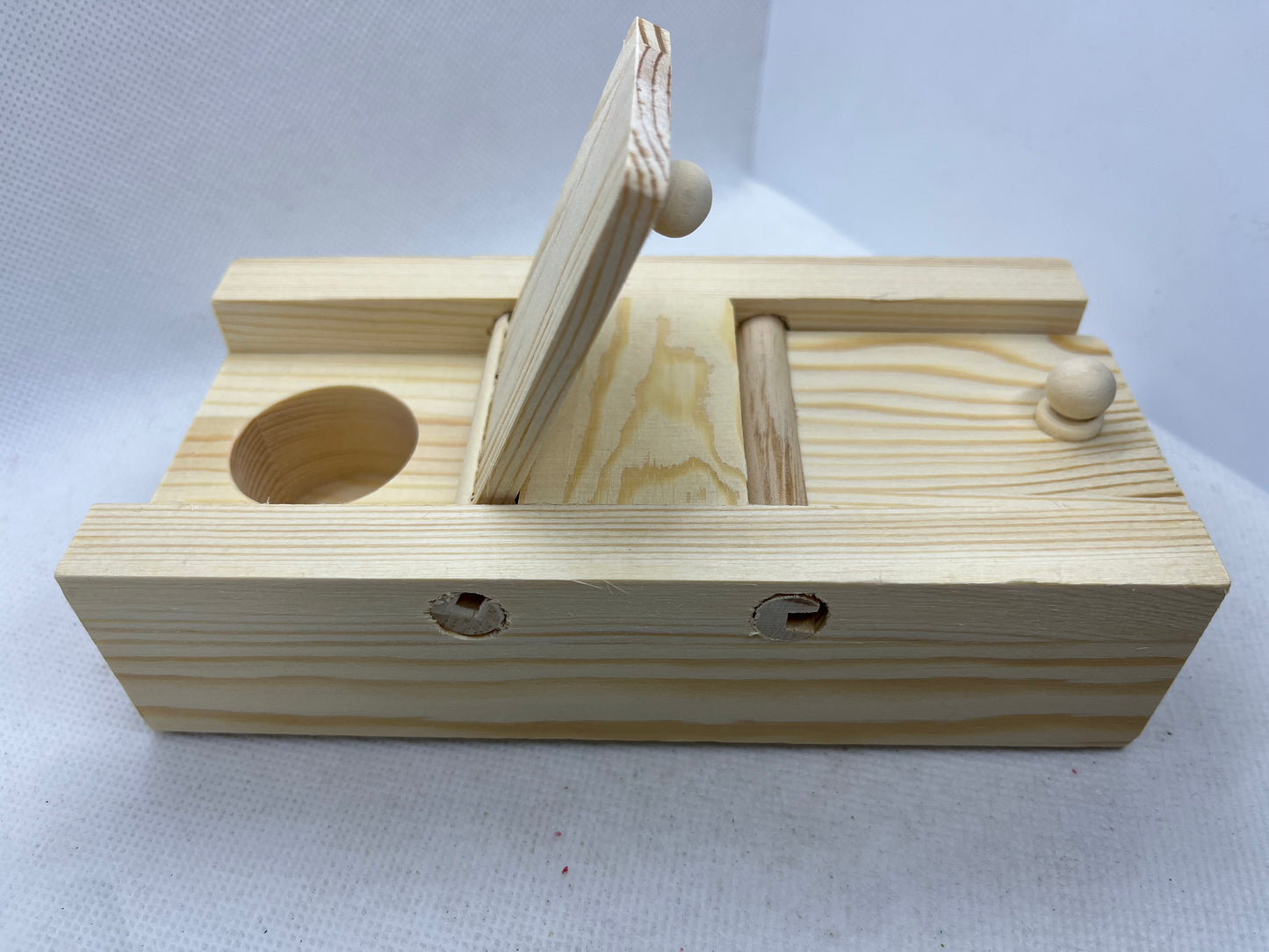 Flip Lid Foraging Toy