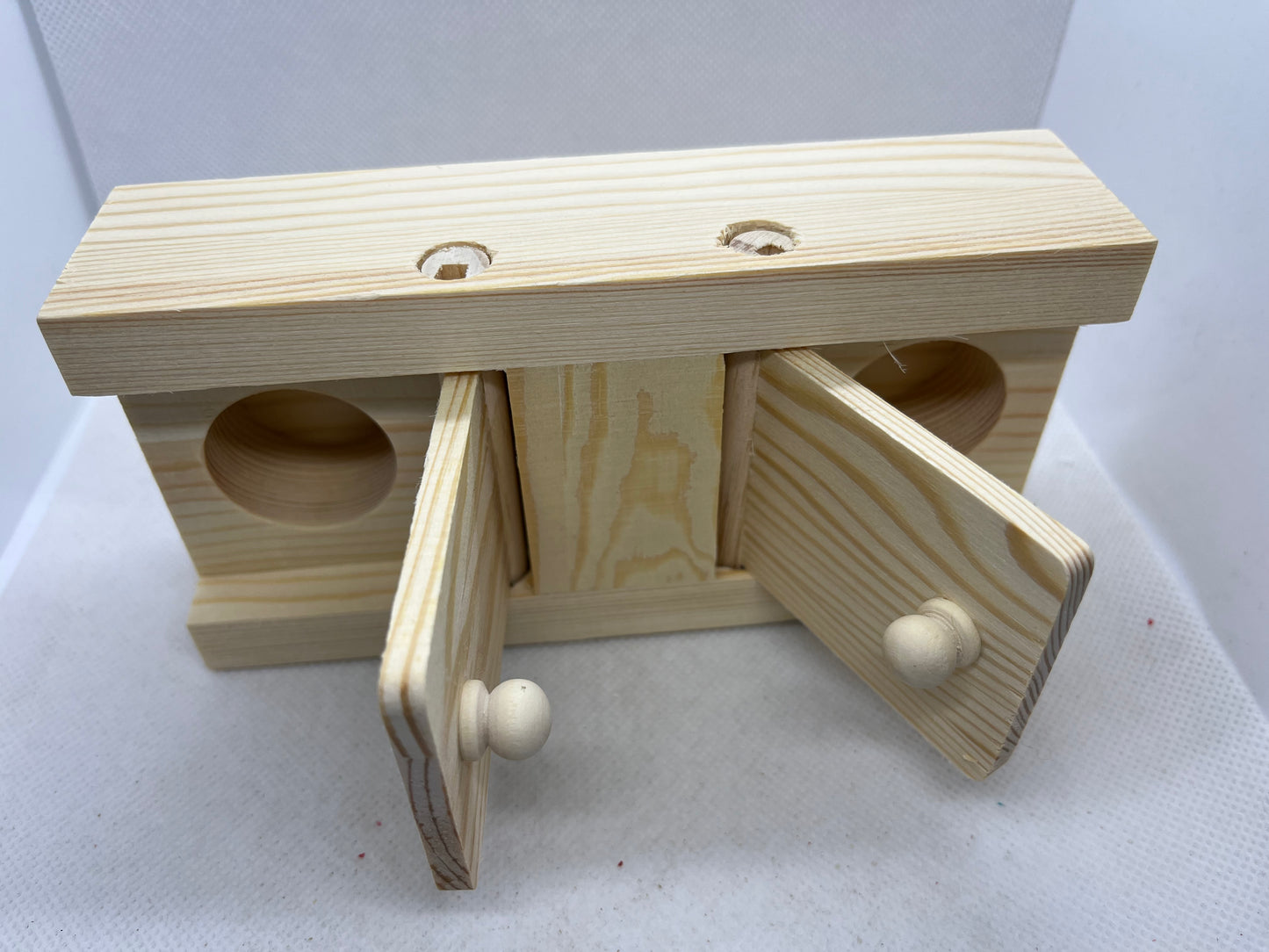 Flip Lid Foraging Toy