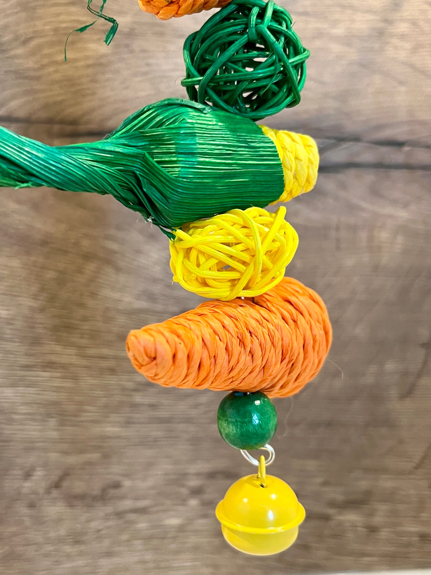 Hanging Carrot & Corn Chew