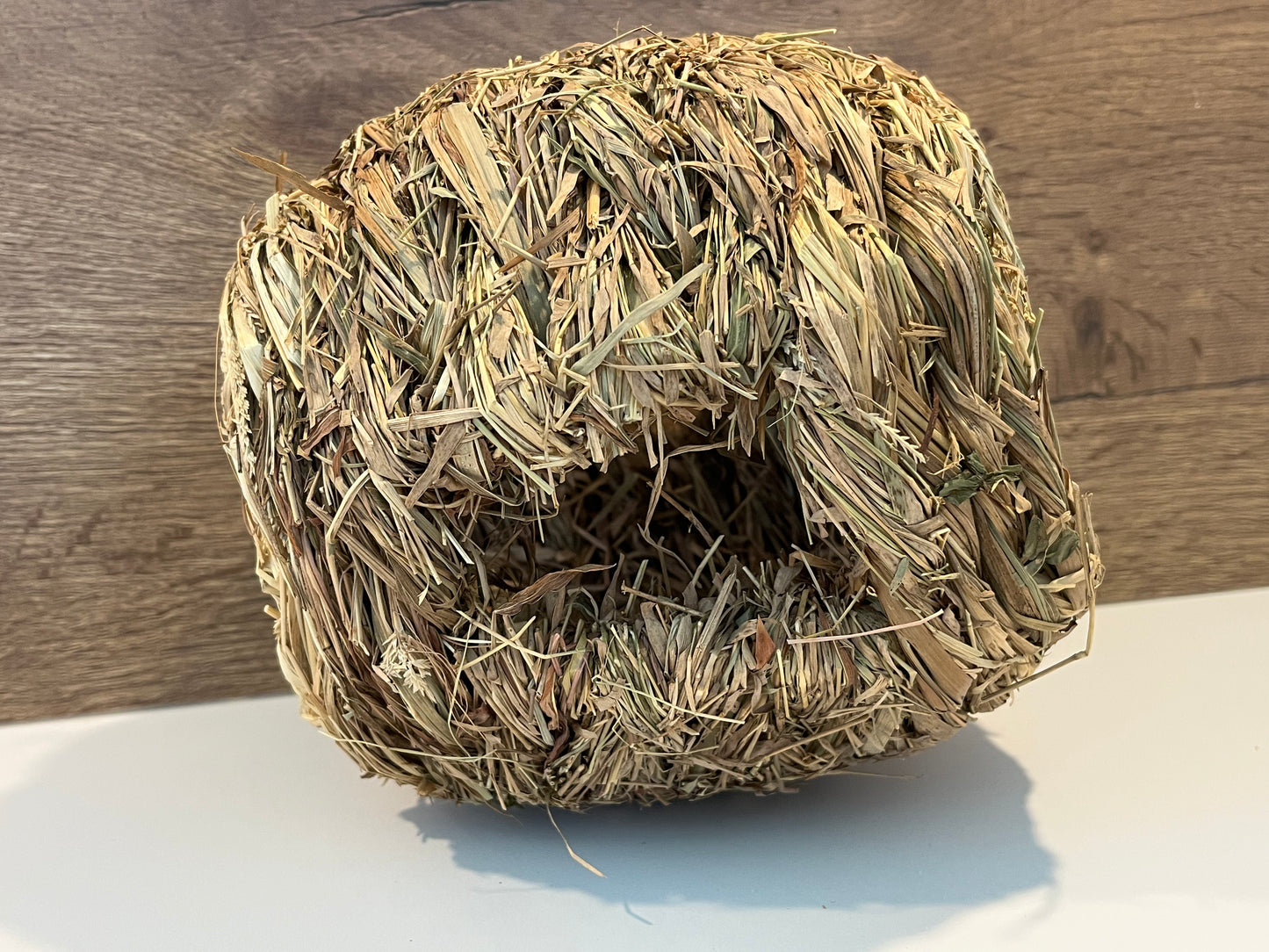 Hay Nest Cube