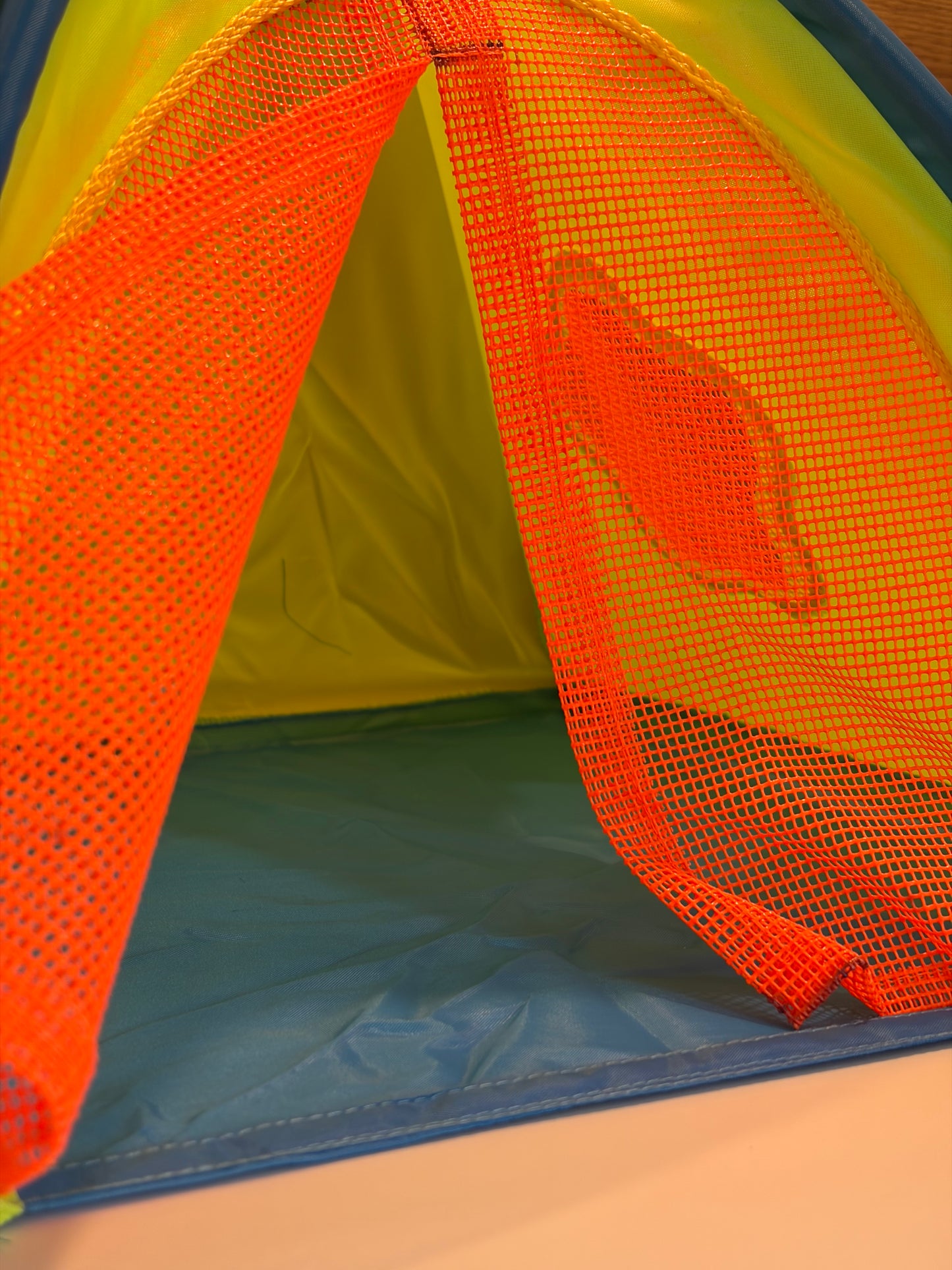 Pop Up Tent